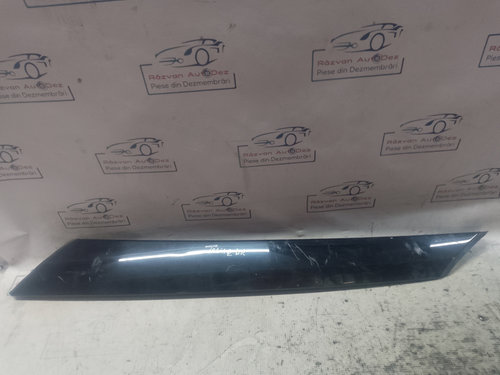 Ornament parbriz dreapta Skoda Fabia 2 2008, 5J6853264A