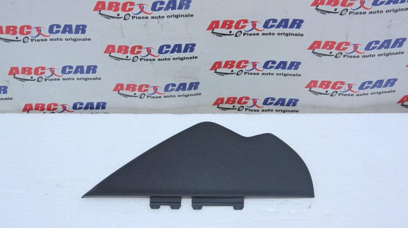 Ornament plansa bord dreapta VW Caddy 2K cod: 2K5858218