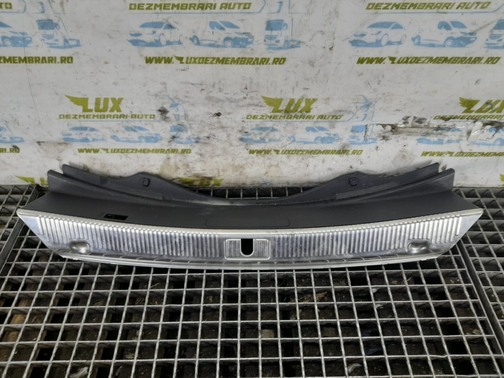 Ornament portbagaj 4H0863471 Audi A8 D4/4H [2010 - 2014] 4.2 tdi CDSB
