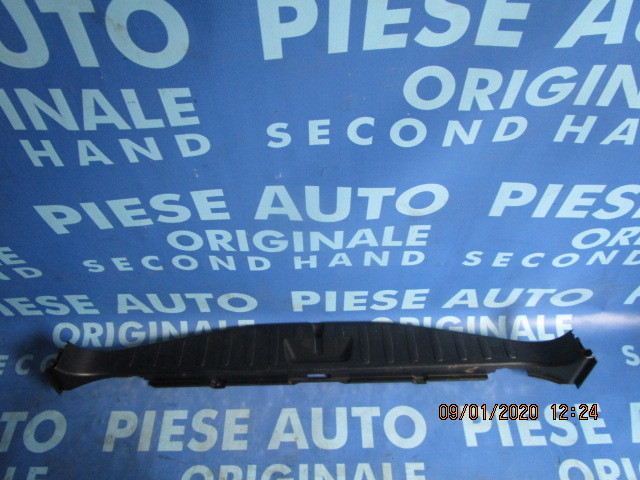 Ornament portbagaj BMW E83 X3 2009; 7049045