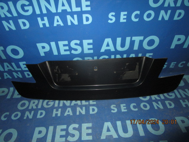 Ornament portbagaj BMW F01; 7186530 (suport numar)