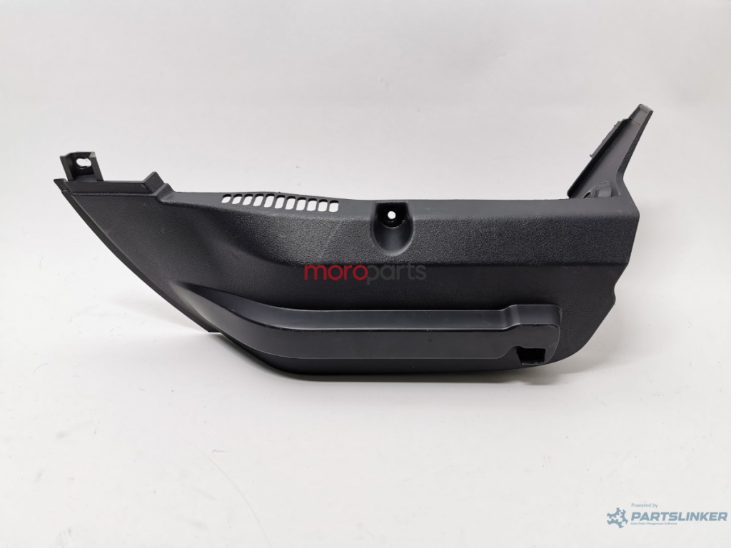 Ornament portbagaj dreapta spate SEAT IBIZA IV (6L1) [ 2002 - 2009 ] 16V (AUB, BBZ) 74KW|100HP OEM 6L6867762F 6L6 867 762 F