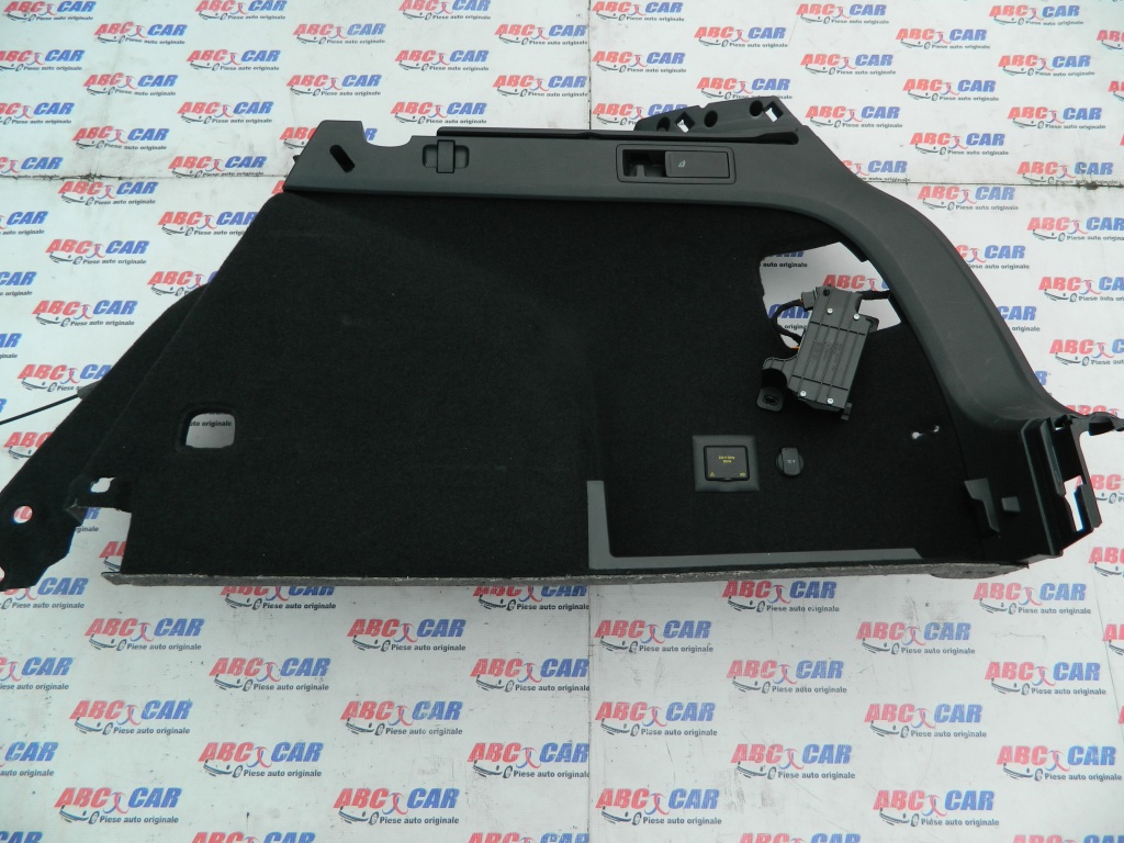 Ornament portbagaj dreapta VW Golf 7 Variant model 2015