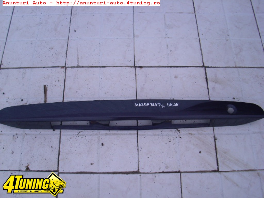 Ornament portbagaj Mazda 323F