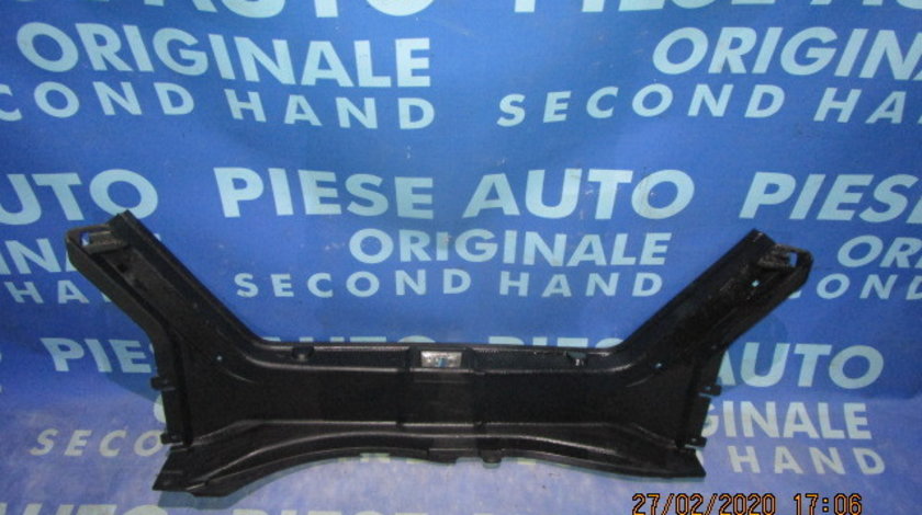 Ornament portbagaj Mercedes C200 W203; A2036900525;