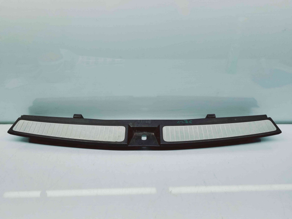 Ornament portbagaj Mercedes Clasa GLK (X204) [Fabr 2008-prezent] A2046901987 3.0 CDI 642961 165KW / 225CP