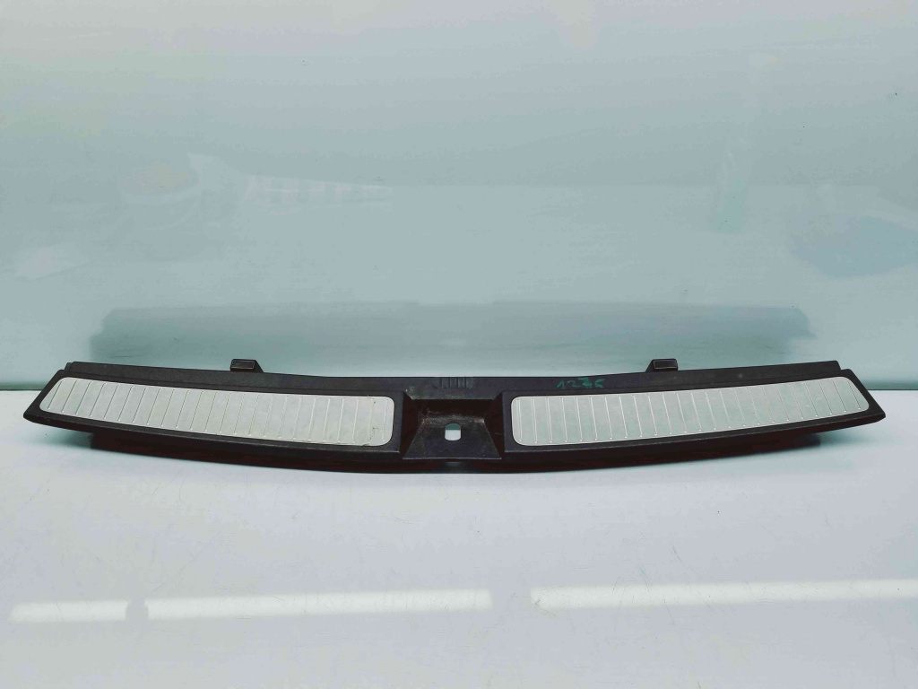 Ornament portbagaj Mercedes Clasa GLK (X204) [Fabr 2008-prezent] A2046901987 3.0 CDI 642961 165KW / 225CP