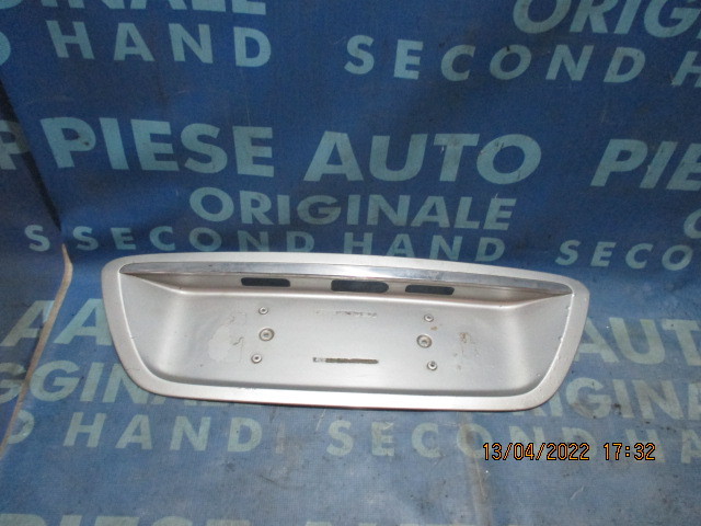 Ornament portbagaj Mercedes S500 W220; 2207500081 (suport numar)