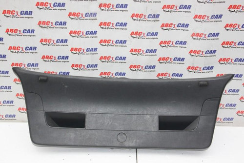 Ornament portbagaj Volkswagen Golf 5 2004-2009 1K6867601C
