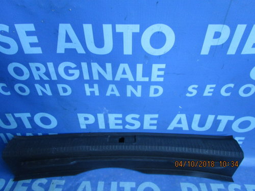 Ornament portbagaj VW Golf VII; 5G9867587 // 5G9863459
