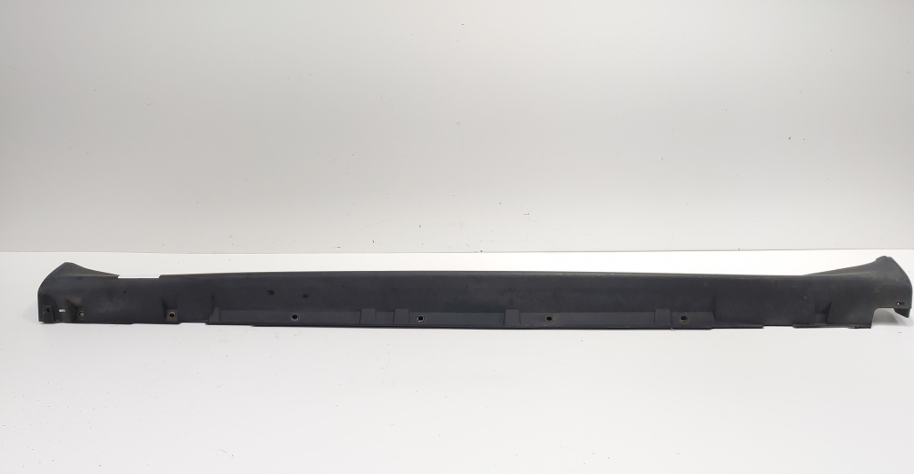 Ornament prag dreapta, cod 76850-1KA6A, Nissan Juke (id:691602)
