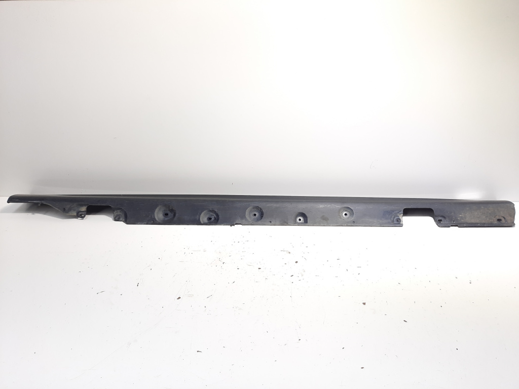 Ornament prag dreapta, cod 8209756, Bmw 3 Touring (E46) (id:590193)