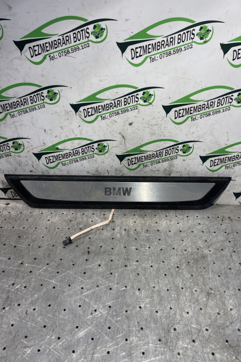 Ornament prag fata dreapta 51.47-7 181 011 BMW Seria 7 F01/F02 [2008 - 2012] Sedan 730d AT (245 hp)