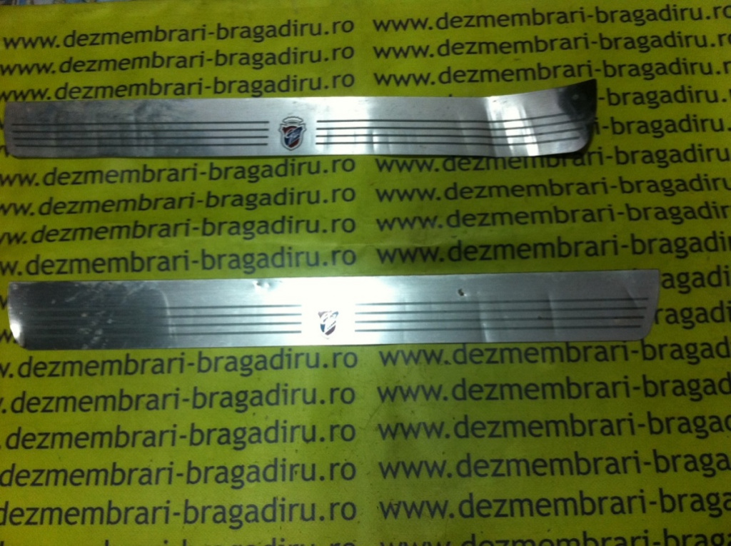 Ornament prag Ford Focus [facelift] [2001 - 2007] Sedan 1.8 TDCi MT (115 hp) (DFW) Ghia