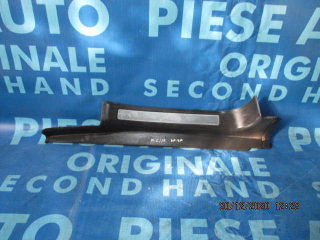 Ornament prag Mercedes C220 S203; A2036800935 // A2036801035 (spate interior)