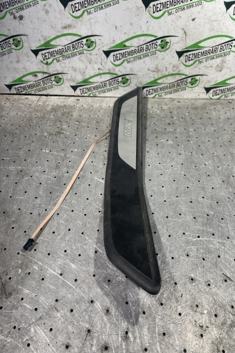 Ornament prag spate stanga 51.47-8 046 025 BMW Seria 7 F01/F02 [2008 - 2012] Sedan 730d AT (245 hp)
