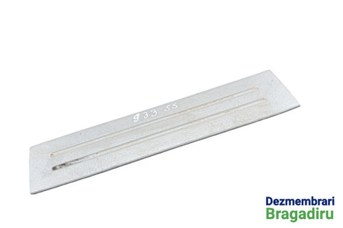 Ornament prag stanga spate Cod: 85872-3E000 85872-3E000 Kia Sorento [2002 - 2006] SUV 2.5 CRDi 4WD M...
