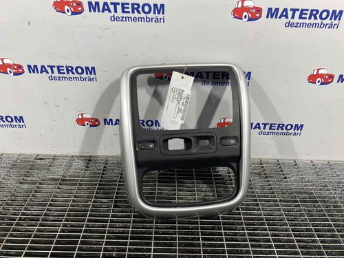 ORNAMENT RADIO CD DACIA DUSTER 1.5 DCI - (2010 2013)