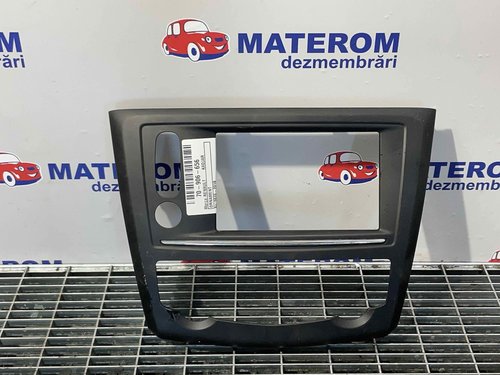 ORNAMENT RADIO CD RENAULT KADJAR - - (2015 2018)