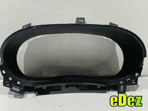 Ornament / rama ceasuri bord Dacia Duster (2010-2013) 681012166R