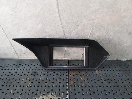Ornament rama display monitor mercedes e class w212 a2126801236