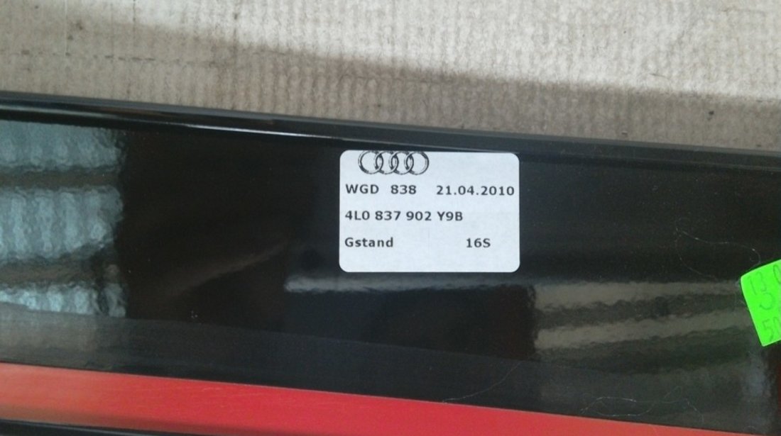 Ornament rama geam usa dreapta fata Audi Q7 An 2010-2015 cod 4L0837902