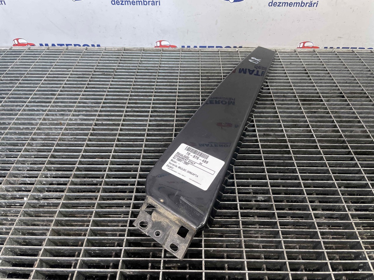 ORNAMENT STALP AUDI A4 - - (2004 2007)