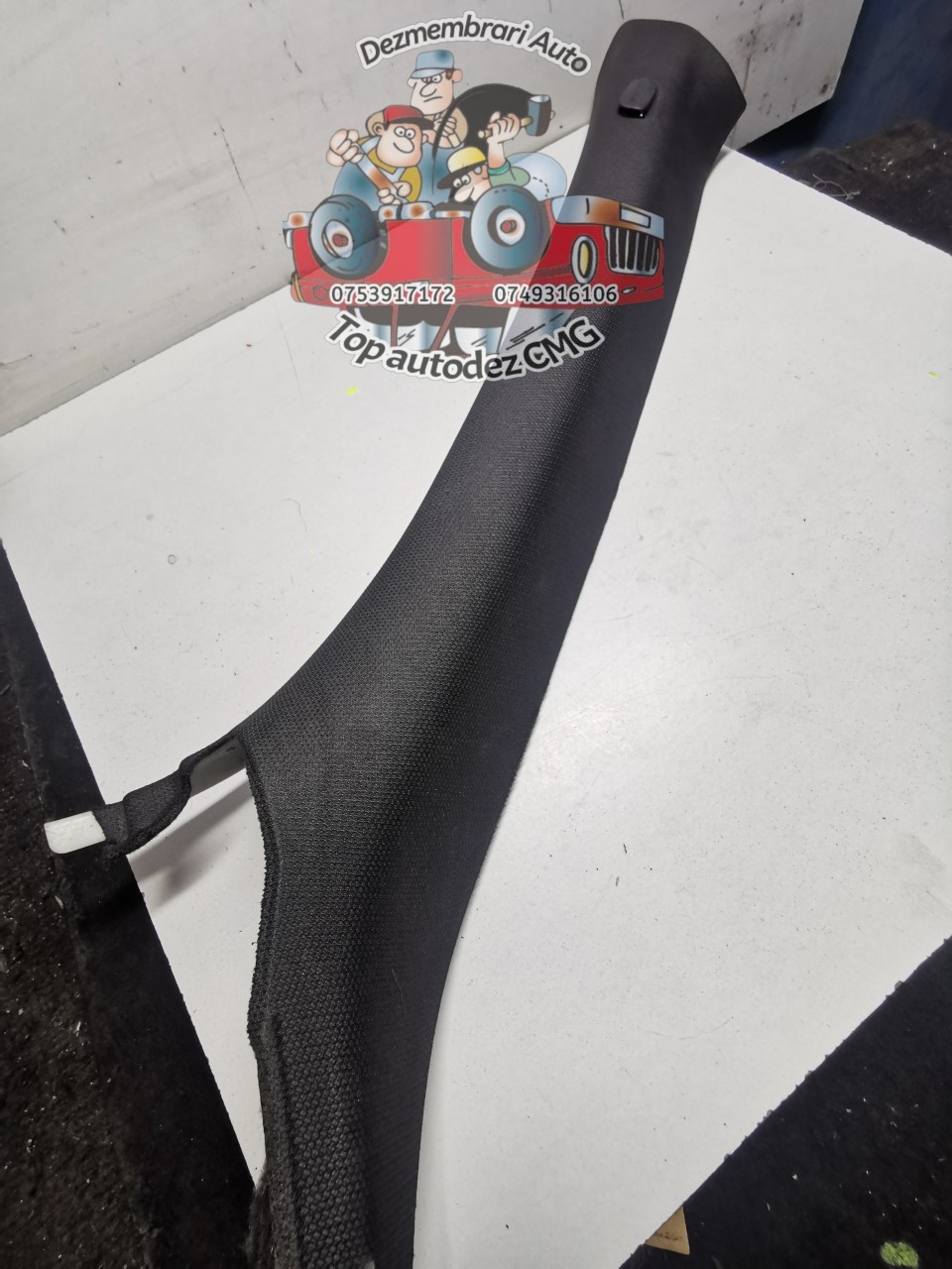 Ornament stalp Audi A4 B8 Negru S line 8K0867233 stanga fata plastic plafon