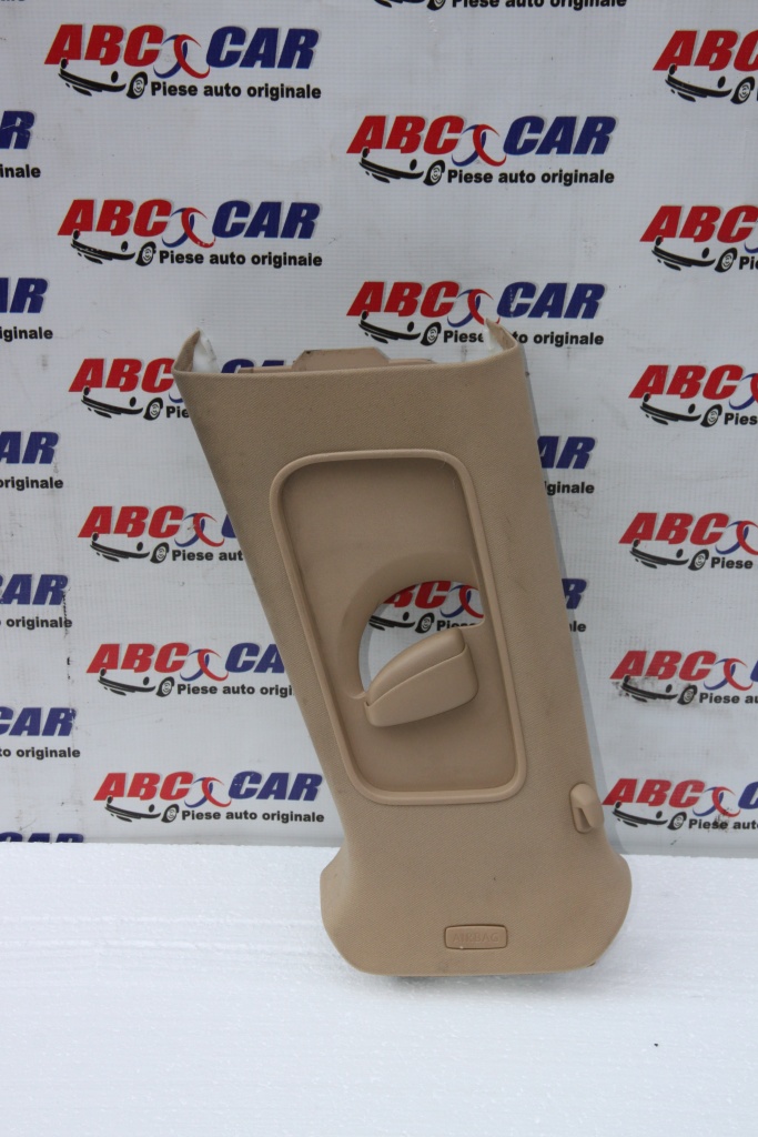 Ornament stalp centura stanga VW Passat B6 Variant cod: 3C0868311B model 2008