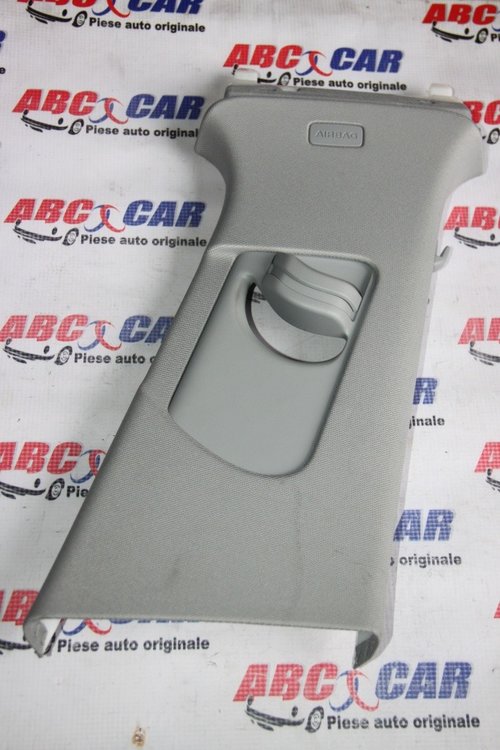 Ornament stalp dreapta centura Audi A4 B9 8W cod: 8W0867244 model 2017