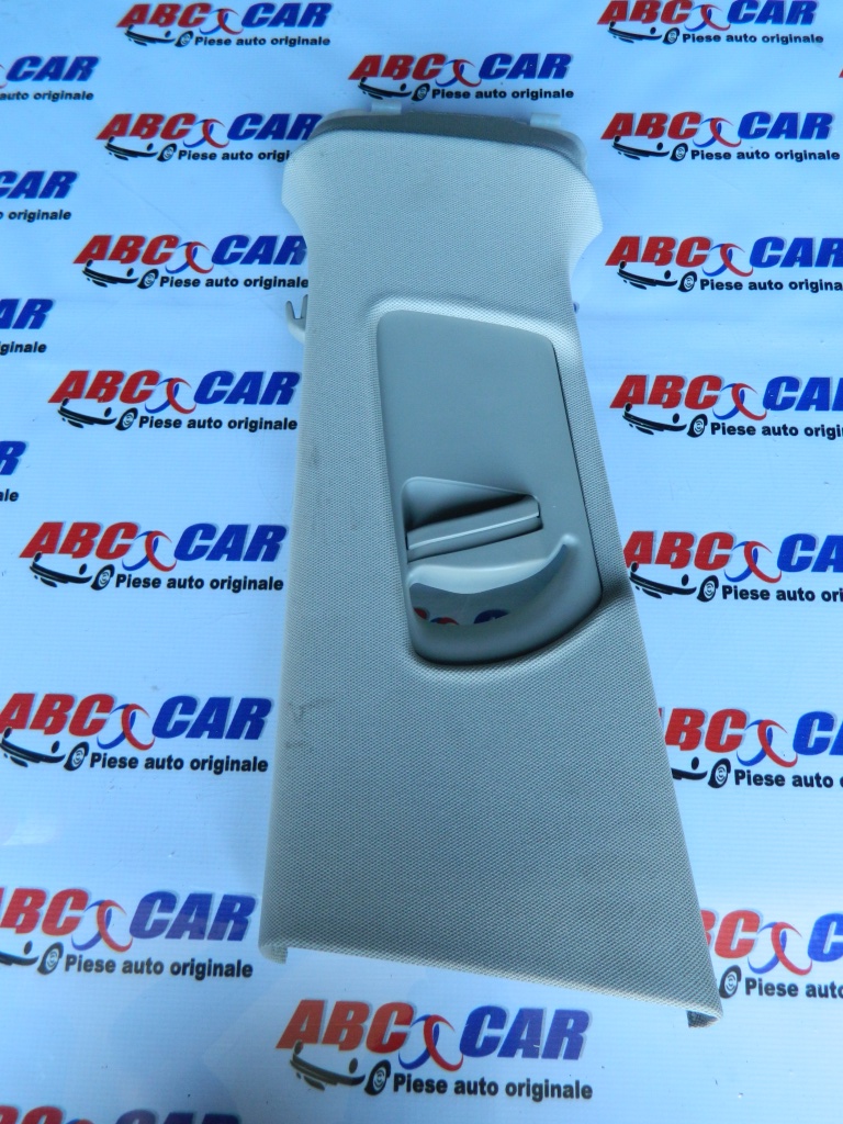 Ornament stalp interior stanga Audi Q5 8R cod: 8R0867293 model 2012