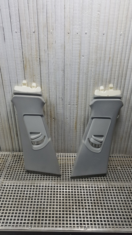 Ornament stalp mijloc Audi A4 B8 OEM 8K0867281C