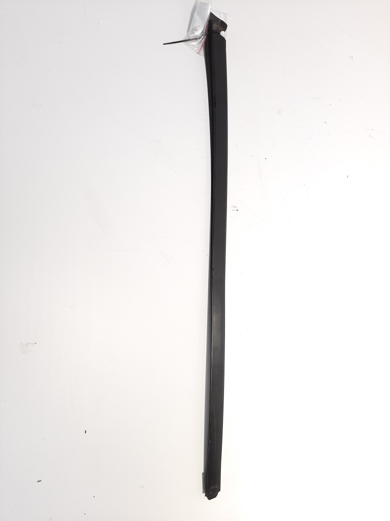 Ornament stalp parbriz dreapta, Mercedes Clasa C T-Model (S204) (id:470033)