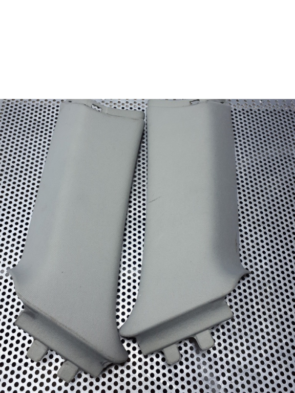 Ornament stalp pasager Skoda Superb 3T 2.0 TDI combi 2009 2010 OEM 3T9867287