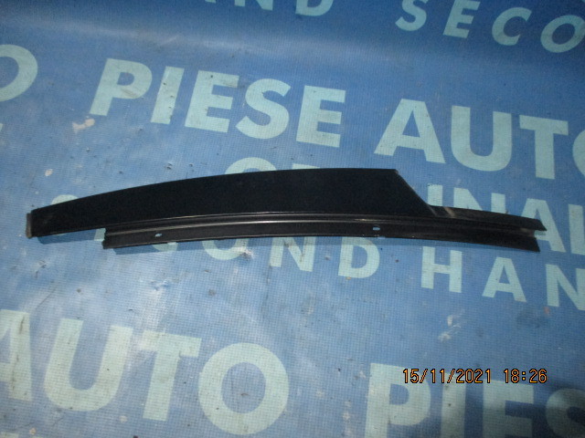 Ornament stalpi BMW F10 2011; 7182271