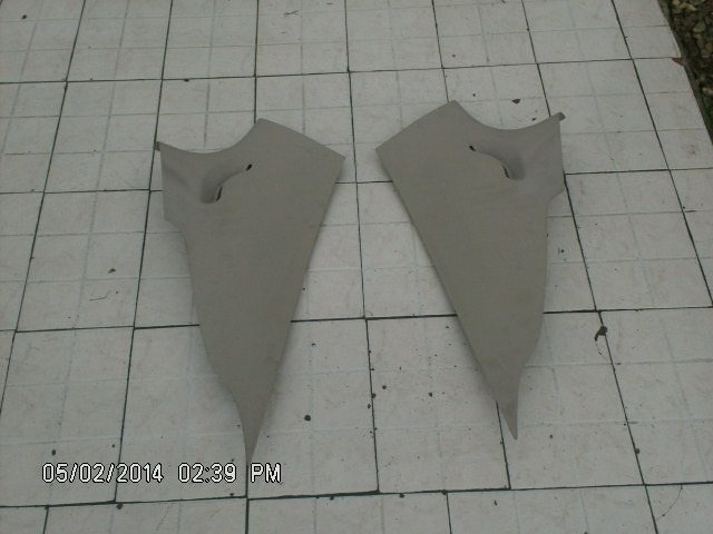 Ornament stalpi Chrysler 300M