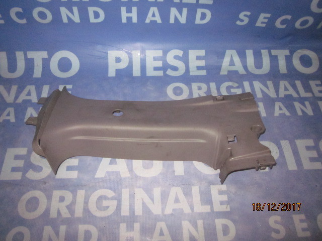 Ornament stalpi Renault Twingo ; 8200386259