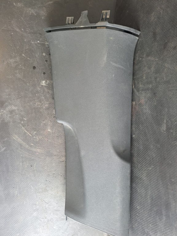 Ornament stalpi VW Passat B6 - COD 3C0867291
