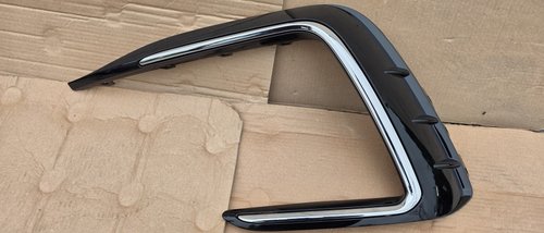 Ornament stanga bara fata Vw Tiguan 2 Facelift R-Line 2021 2022 2023