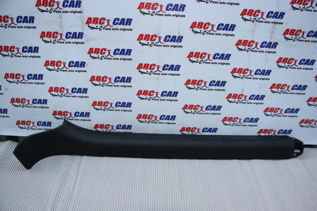 Ornament stanga fata Audi A5 8F Cabrio cod: 8F0853905 / 8F0853905A model 2012