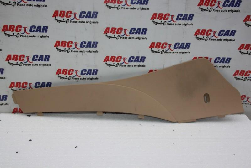 Ornament stanga tunel central Volkswagen Passat B6 3C 2005-2010 3C1863045