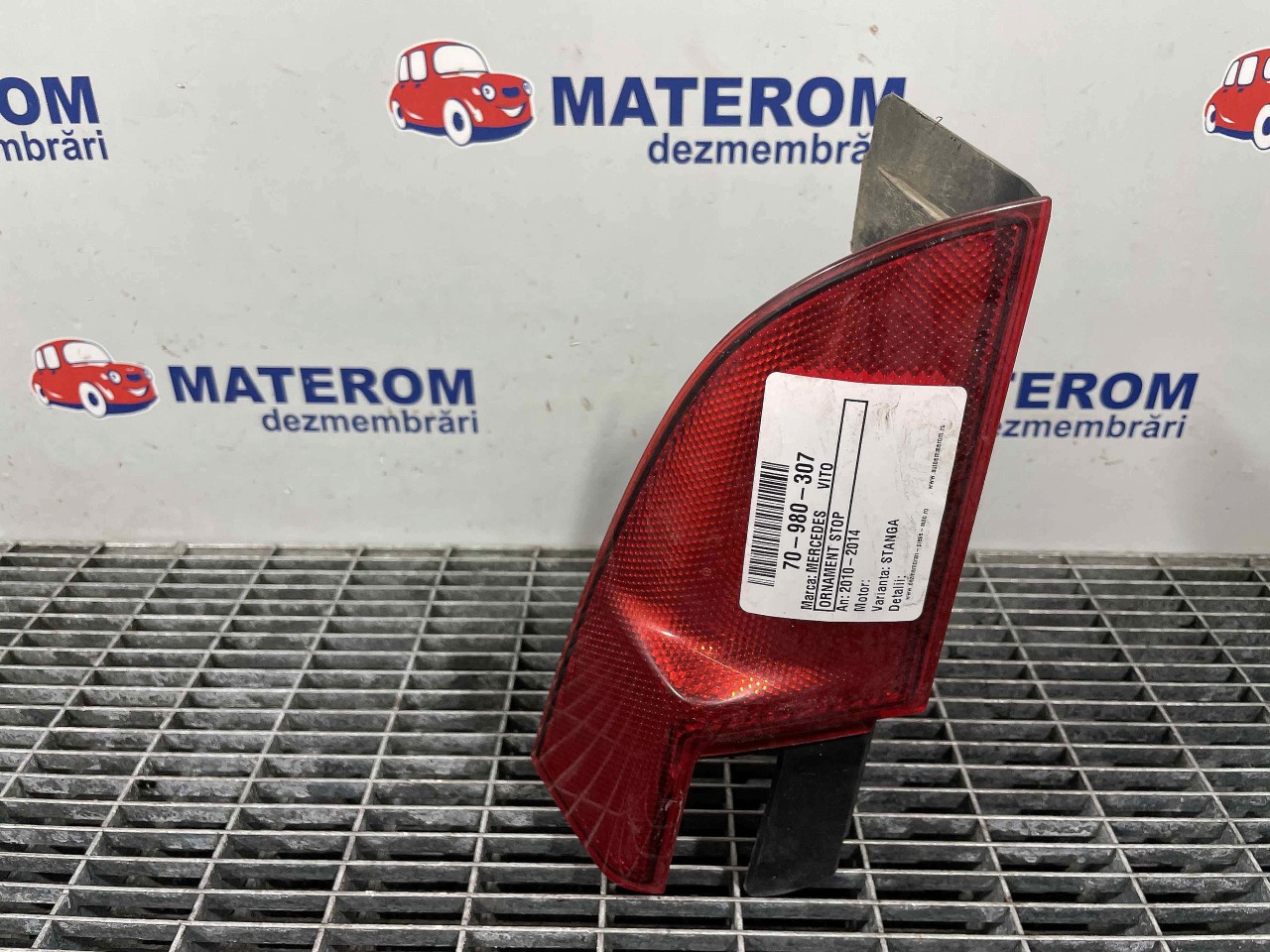 ORNAMENT STOP MERCEDES VITO - - (2010 2014)