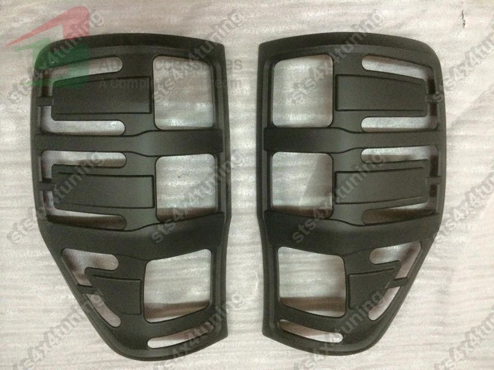 ORNAMENT STOPURI FORD RANGER T6 2012-2017 NEGRE MATTE [V1]
