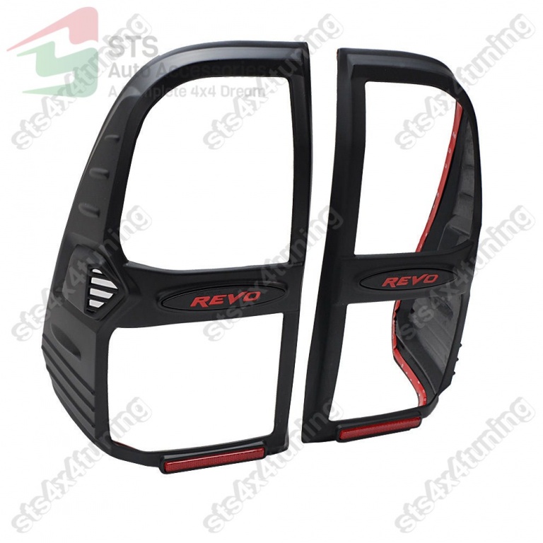 ORNAMENT STOPURI NEGRE MATTE TOYOTA HILUX REVO 2016-2017 [V1]