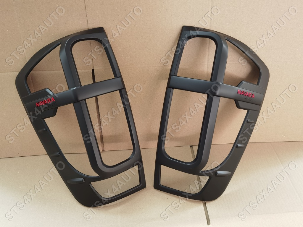 ORNAMENT STOPURI NISSAN NAVARA NP300 D23 2015-2020 MB [V2]
