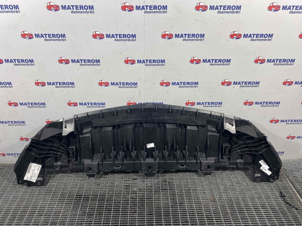 ORNAMENT SUB BARA FATA MERCEDES A-CLASS - - (2012 2018)