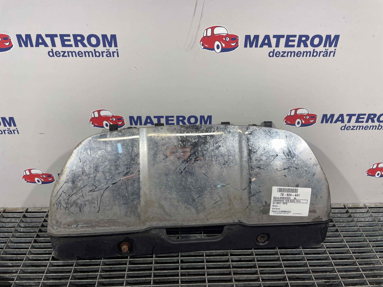 ORNAMENT SUB BARA FATA MERCEDES ML ML - - (2012 2019)