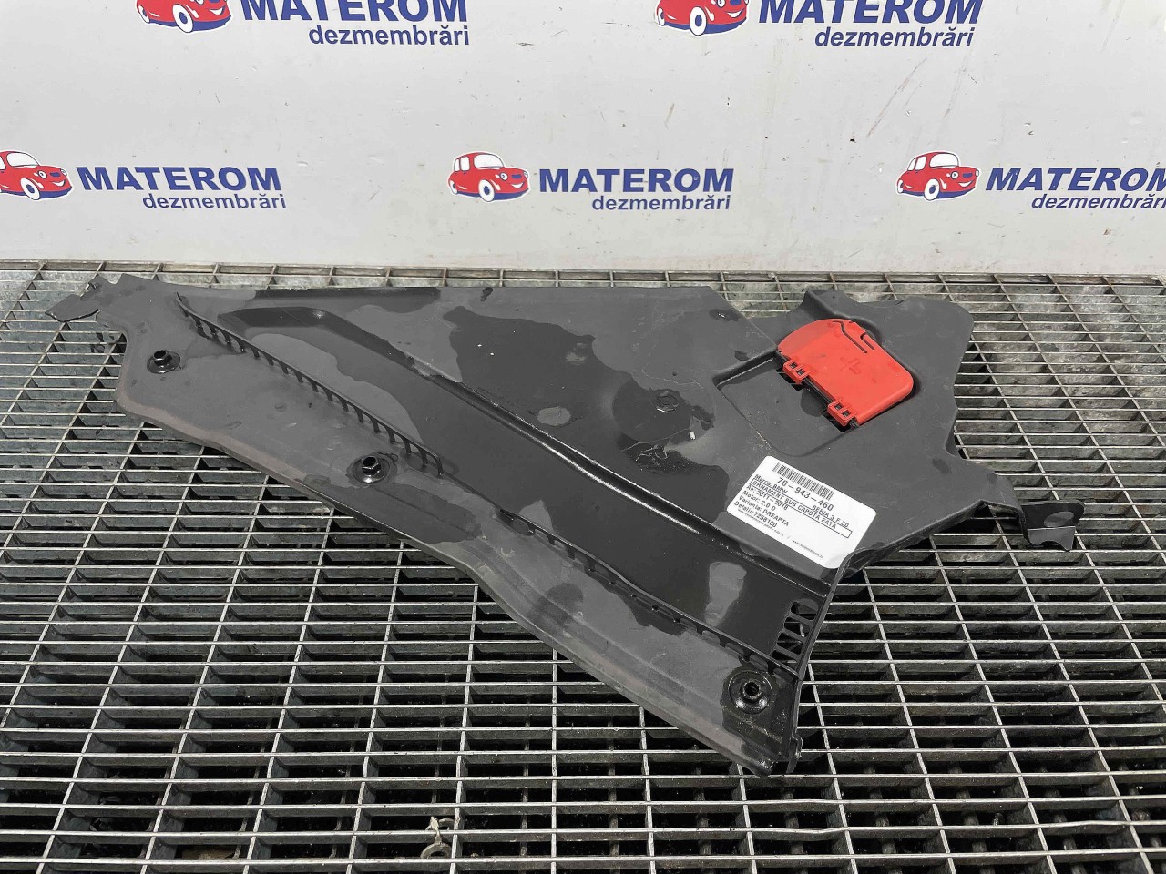 ORNAMENT SUB CAPOTA FATA BMW SERIA 3 F 30 2.0 D - (2011 2018)