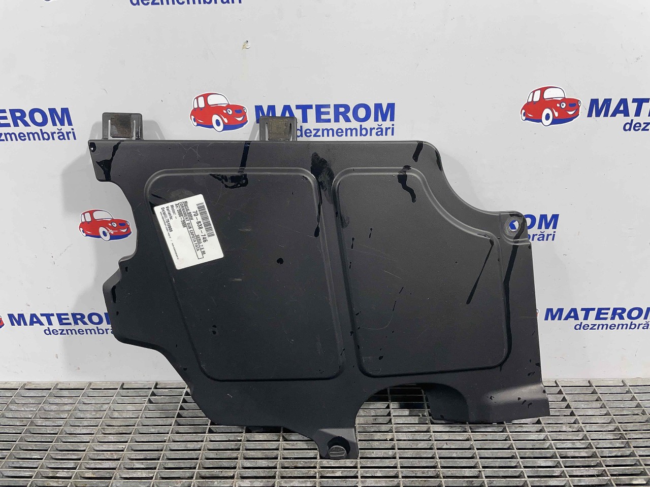 ORNAMENT SUB CAPOTA FATA BMW SERIA 7 E 66 SERIA 7 E 66 - - (2005 2008)