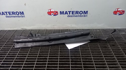 ORNAMENT SUB CAPOTA FATA KIA SORENTO - - (2009 2012)